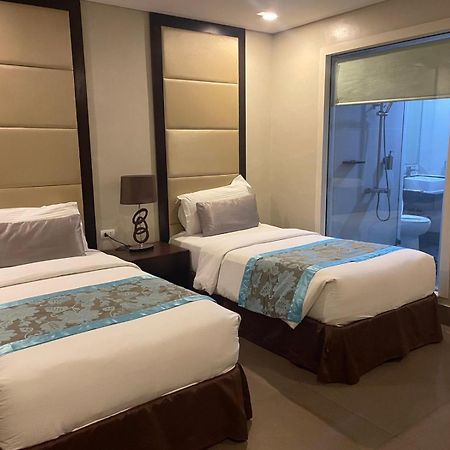 Goldberry Suites & Hotel Mactan Lapu-Lapu City Exteriér fotografie