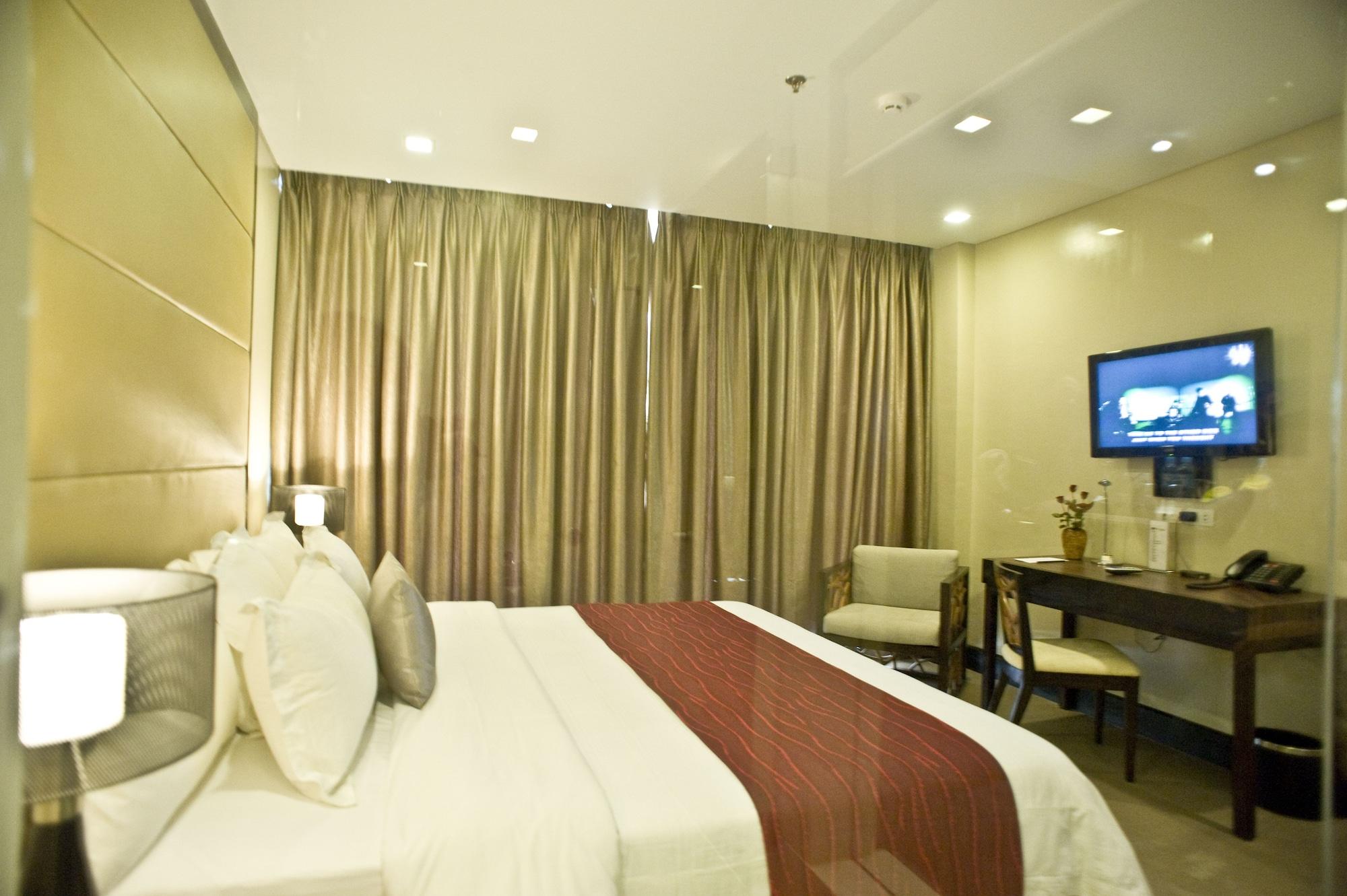 Goldberry Suites & Hotel Mactan Lapu-Lapu City Exteriér fotografie