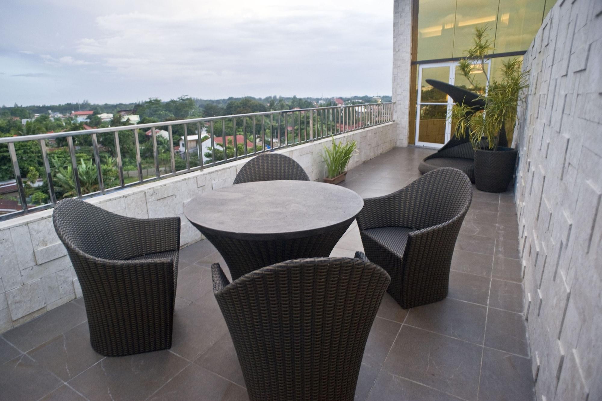 Goldberry Suites & Hotel Mactan Lapu-Lapu City Exteriér fotografie