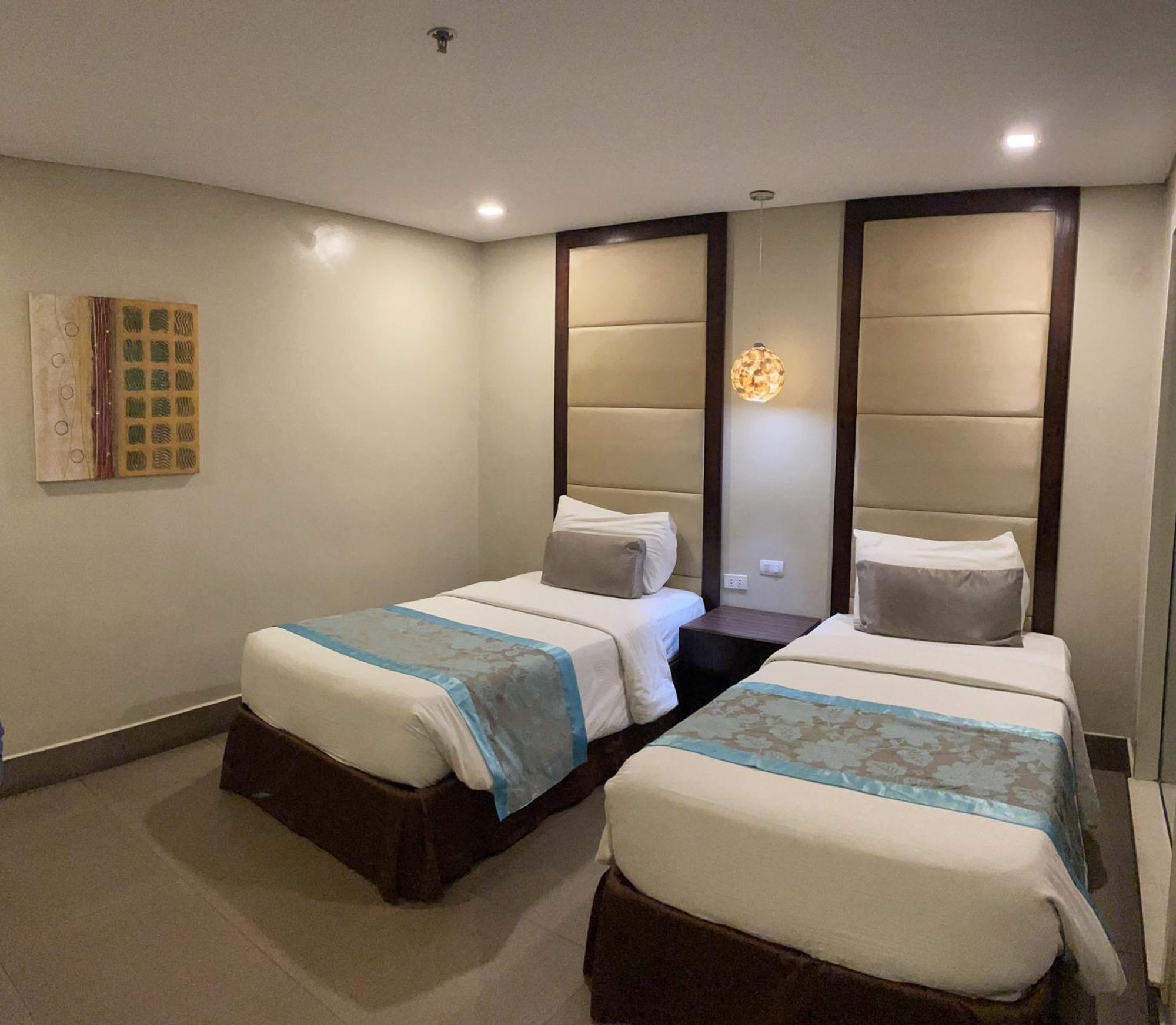 Goldberry Suites & Hotel Mactan Lapu-Lapu City Exteriér fotografie