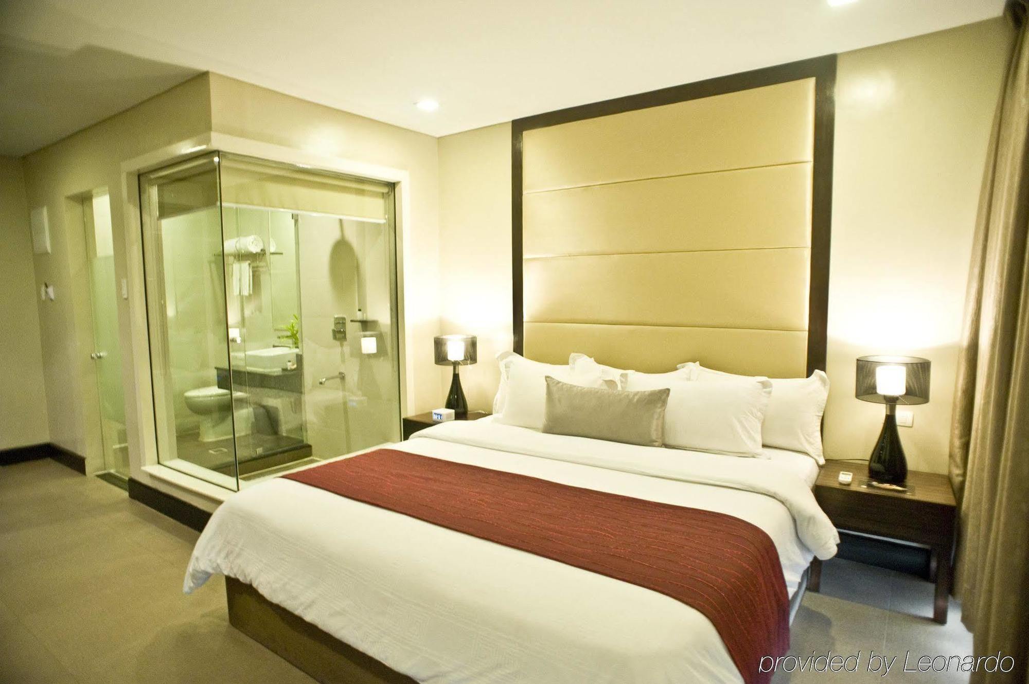 Goldberry Suites & Hotel Mactan Lapu-Lapu City Exteriér fotografie