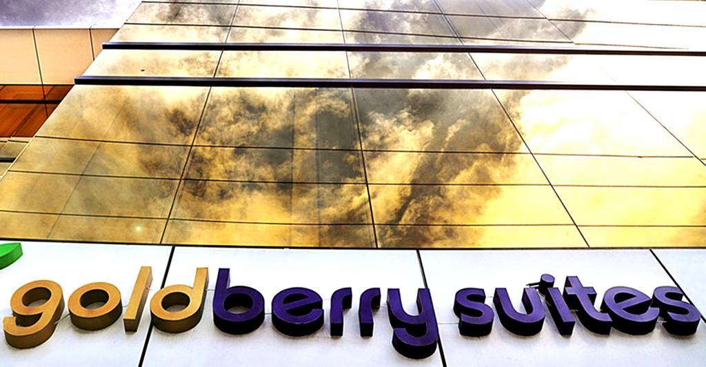 Goldberry Suites & Hotel Mactan Lapu-Lapu City Exteriér fotografie